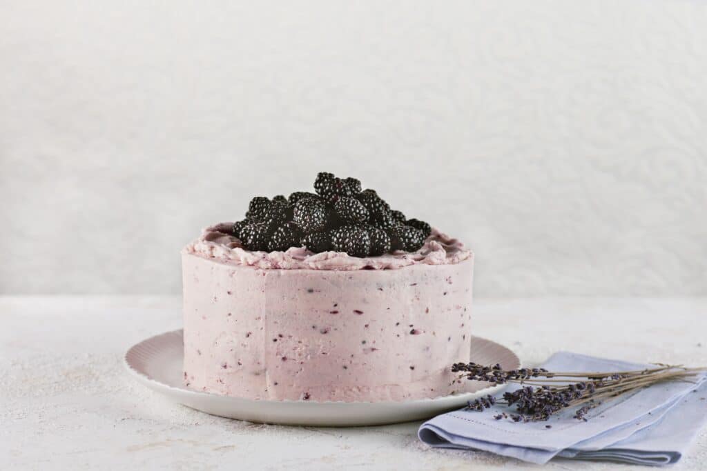 blackberry-lavender-cake